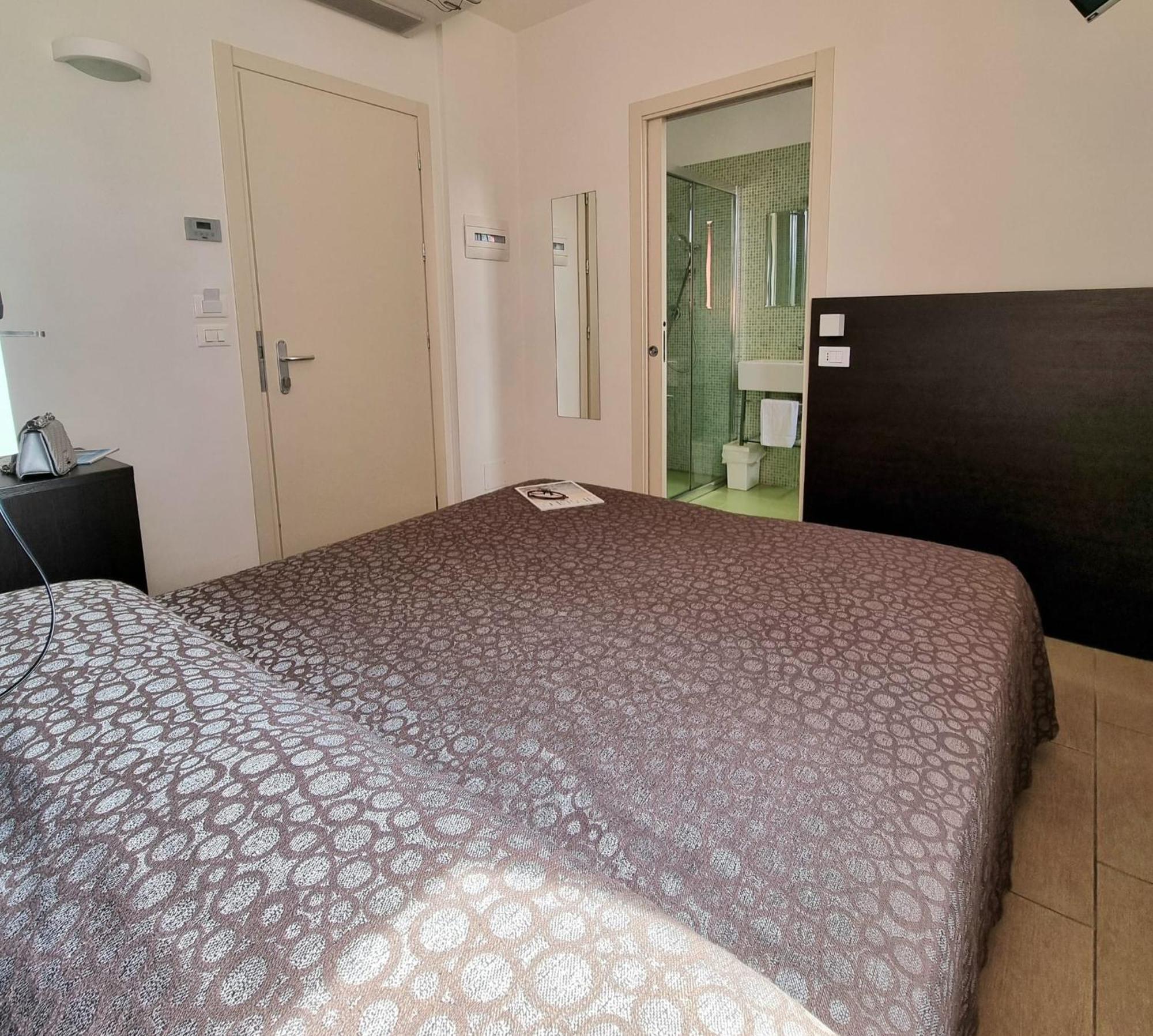 Morena Hotel 3*